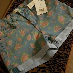 Girls jean shorts w/ floral print NWT